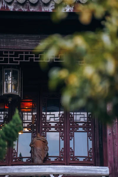 stock image Sweet Osmanthus and Chinese Classical Architecture in guilin park