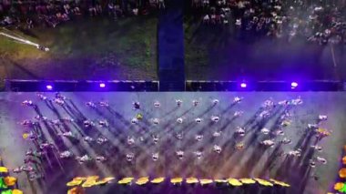 Asya 'daki bir festivalde stadyumdaki izleyiciler, hava manzarası, Filipinler' deki karnaval.