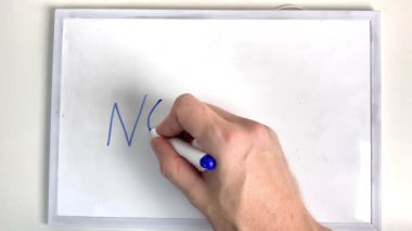 Whiteboard 'a' Gelecek Yok 'u El Yazısı Apocalyptic Mesaj, Karanlık Minimalist Arkaplan