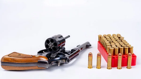 Pistola Vida Morta Com Balas Exposição — Fotografia de Stock
