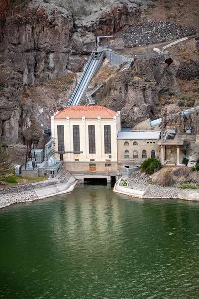 Stock image Iconic power plant building at Shoshone Falls