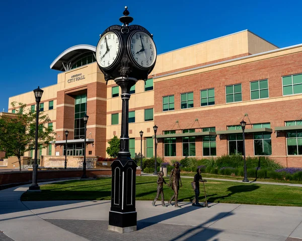 Câmara Municipal Meridian Idaho Com Relógio Estátuas Fotografia De Stock