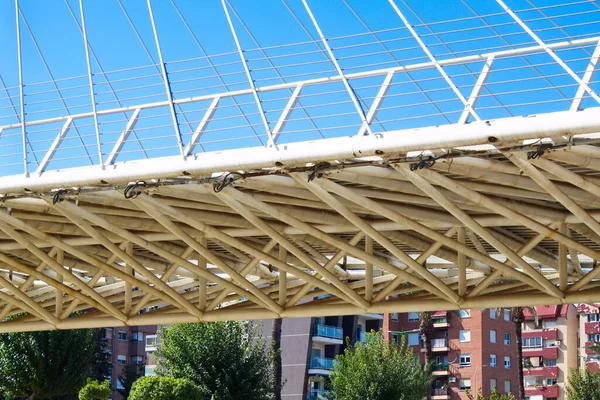 Struttura Metallo Ponte Moderno Con Design Utile Sostenere Peso Delle — Foto Stock