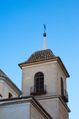 Murcia 'daki San Miguel Arcngel Kilisesi' nin arka cephesi.