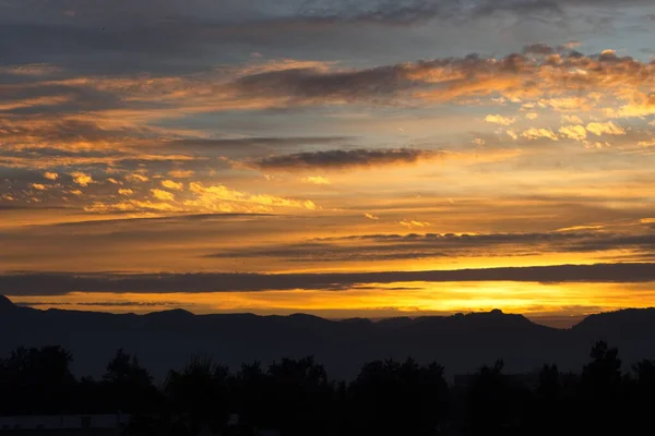 ムルシアの地平線の壮大でカラフルな日の出 — ストック写真