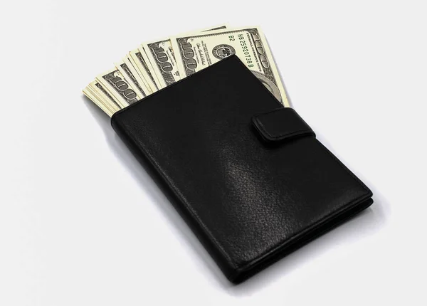 Billetera Negra Con Billetes Cien Dólares Aislados Sobre Fondo Blanco — Foto de Stock