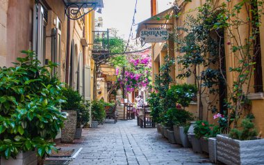 Sokak eski kasaba Rethymno, Crete, Yunanistan