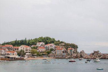 .Karadağ 'ın Budva belediyesine bağlı Przno tatil köyü