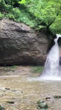 Wetzikon, Zürih, İsviçre 'de Kemptnertobel Falls