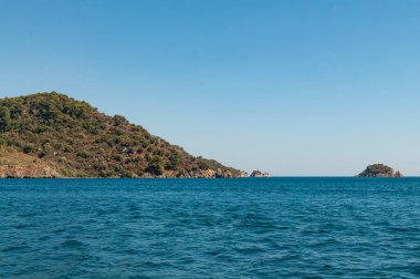 Marmaris, Icmeler Körfezi. Akdeniz 'in manzarası. Türkiye 'nin Ege kıyıları. Deniz Burnu.