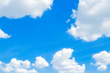 Bulut Harikaları: Doğanın Fırça Darbelerini Keşfeden