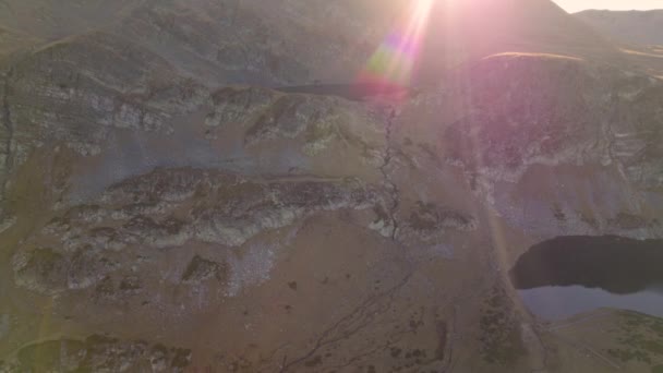 从空中俯瞰保加利亚七里拉湖全景 在保加利亚的瑞拉山远足的一天 高质量的4K镜头 — 图库视频影像