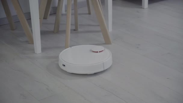 Robot Vacuum Cleaner Lidar Navigation Clean Chair High Quality Footage — Video Stock
