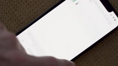 GPT teknolojisiyle çalışan yapay zeka sohbet robotunu geliştirmek için öğrenme ve taklit etme gibi gelişmiş teknikleri kullanarak doğal dil işleme yeteneklerini geliştirir. Yüksek kalite 4k