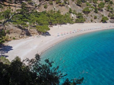 Yunanistan 'ın Karpathos kenti, 2 Temmuz Pazartesi günü Yunanistan' da yaz tatillerinde muhteşem ada gezisi arka plan duvar kâğıdı ürünlerini araştırıyoruz.