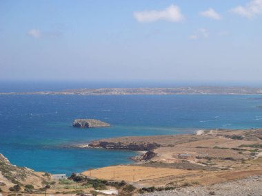 Yunanistan 'ın Karpathos kenti, 2 Temmuz Pazartesi günü Yunanistan' da yaz tatilleri için muhteşem bir ada gezisi arka plan duvar kağıdı ürünü keşfettik.
