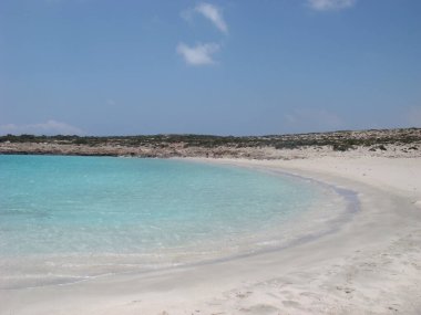 Yunanistan 'ın Karpathos kenti, 2 Temmuz Pazartesi günü Yunanistan' da yaz tatilleri için muhteşem bir ada gezisi arka plan duvar kağıdı ürünü keşfettik.