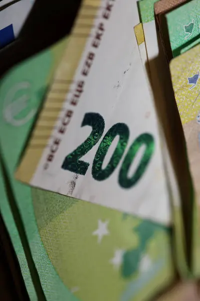 Pakiety Banknotów Euro Zamykają Pieniądze Dzięki Wybiórczym Zakupom Ukierunkowanym Biznes — Zdjęcie stockowe