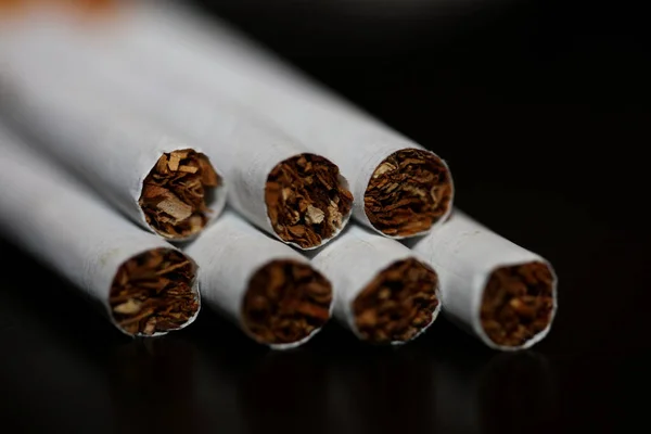 Från Ett Antal Cigaretter Isolerad Svart Bakgrund Tobak Närbild Sluta — Stockfoto