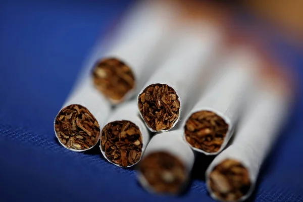 Balení Cigaret Zavřít Pozadí Kouření Závislý Tabákový Průmysl Neonicotinoids Přestat — Stock fotografie