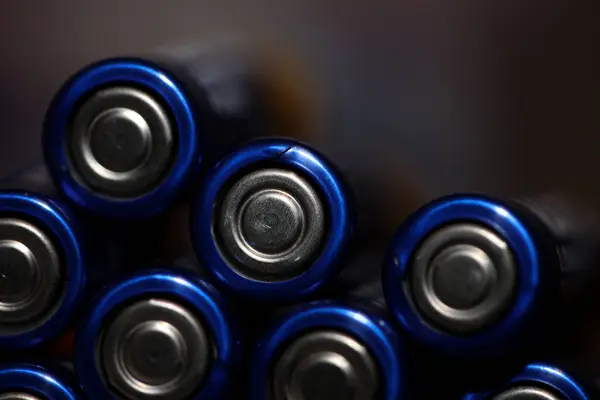 Detailní Zázemí Různých Alkalických Dobíjecích Baterií Pro Moduly Hromadné Výroby — Stock fotografie