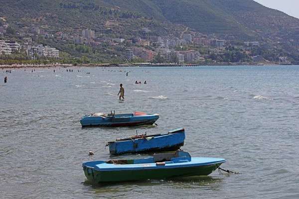 阿尔巴尼亚弗洛尔市 2023年8月26日 星期六探索公共海滩 寻找落日美丽的地方游泳 — 图库照片
