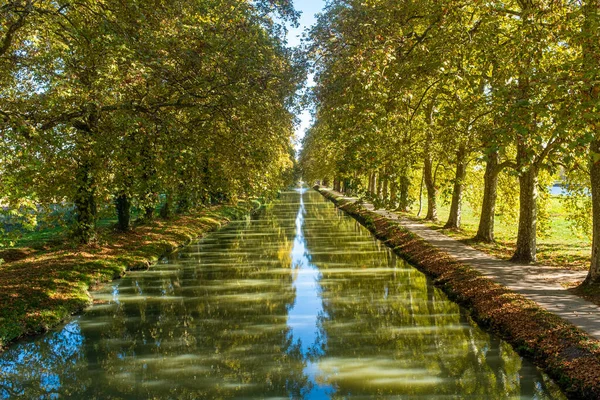 Axial Utsikt Över Camino Santiago Leden Längs Kanalen Garonne Floden — Stockfoto