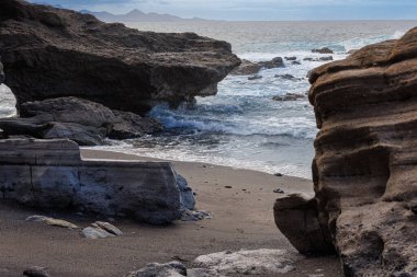 Kanarya Adası, Fuerteventura volkanik adasının kıyısındaki jeolojik yapılar