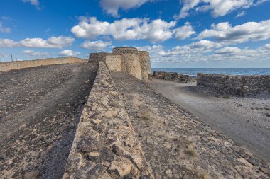 Fuerteventura, Kanarya Adaları 'ndaki La Hondura kireç fırını.