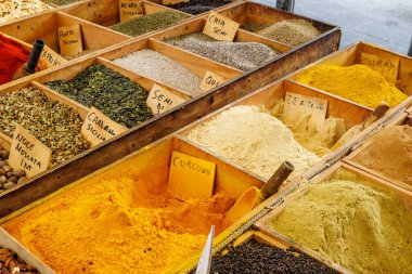 Sicilya, İtalya 'daki Siracusa' daki çiftçi pazarında.