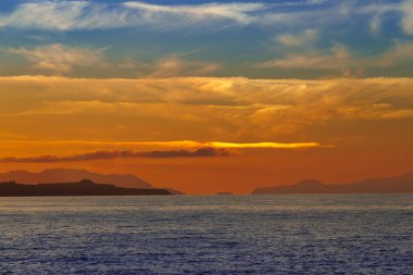 Spadafora, Sicilya, İtalya sahillerinde gün batımı