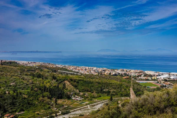 Πόλη Της Villafranca Tirrena Στο Νησί Της Σικελίας Ιταλία — Φωτογραφία Αρχείου
