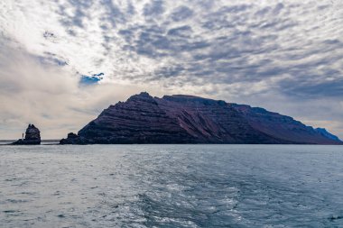 Lanzarote, Kanarya Adaları, İspanya 'nın kuzey volkanik kıyılarından görüntü