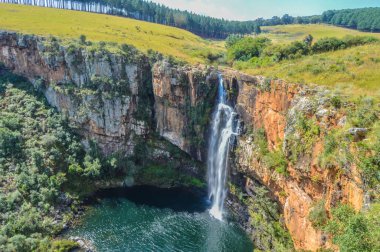 Sabie pitoresk yeşil Berlin su sonbahar , Mpumalanga Güney Afrika Graskop