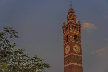 Lucknow Uttar Pradesh Hindistan 'daki Husainabad saat kulesi