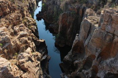 Afrika 'da Mpumalanga' daki Blyde Kanyonu 'ndaki Bourke' un Şans Çukuru 'nda kaya oluşumu