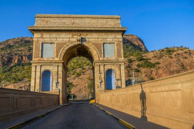 Kuzeybatı eyaletindeki Hartbeespoort Barajı Güney Afrika