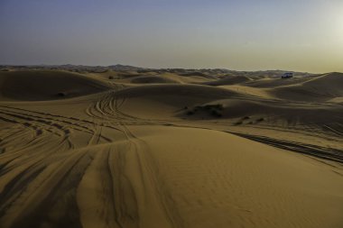 BAE 'de safari sırasında Dubai çöl manzarası