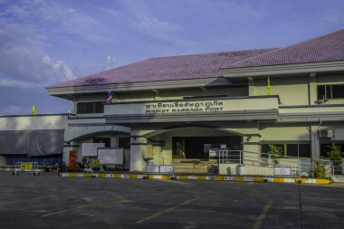 Muang Tayland 'daki Rassada liman iskelesi.