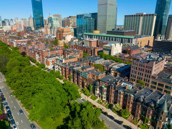 Boston Back Bay Historic Town Houses Commonwealth Avenue Modern City — 스톡 사진
