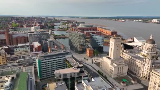 Royal Albert Dock Open Eye Gallery Port Liverpool Building Ливерпуле — стоковое видео