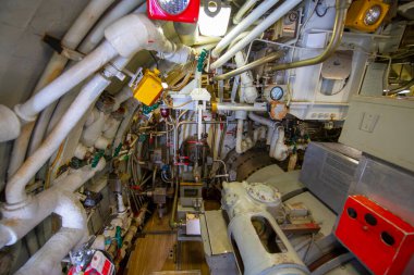 USS Albacore 'un Makine Odası AGSS-569. Bu denizaltı 1953 yılında Amerikan Donanması için inşa edildi, şimdi Portsmouth, New Hampshire NH, ABD 'deki 600 Market Caddesi' ndeki Albacore Park 'ta bulunuyor.. 