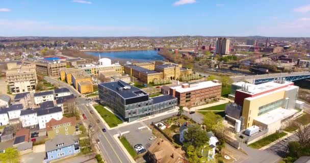 Вид Воздуха Главный Кампус Массачусетского Университета Лоуэлле Реку Мерримак Исторический — стоковое видео
