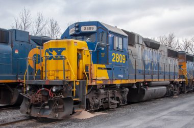 CSX EMD GP38-2 Diesel Lokomotif # 2809 Massena, New York State NY, ABD 'deki Massena CSX tren istasyonunda.