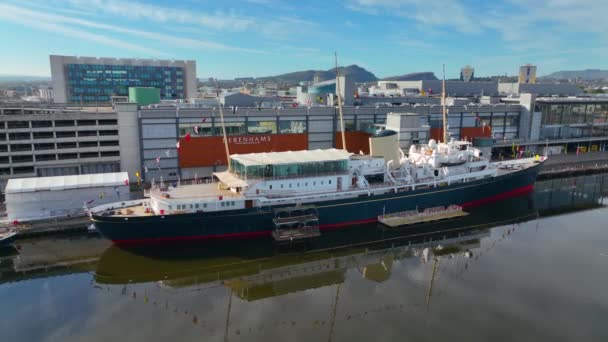 Royal Yacht Britannia Britanya Monarşisinin Eski Kraliyet Yatıdır Edinburgh Skoçya — Stok video