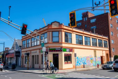 Mama Gina's Pizza at 19 Union Square at Somerville Avenue in city of Somerville, Massachusetts MA, USA. 