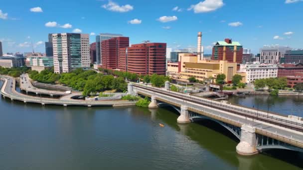 Cambridge Boston Modern Şehir Silueti Kendall Meydanı Charles River Barajı — Stok video