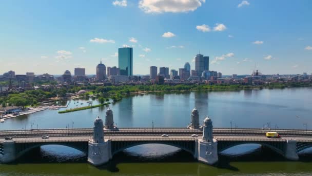 Longfellow Bridge Aerial View Connects City Cambridge Boston Charles River — стокове відео