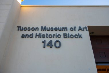 Tucson Sanat ve Tarih Müzesi tabelası Tucson, Arizona AZ, ABD 'deki 140 N Main Avenue' de.. 