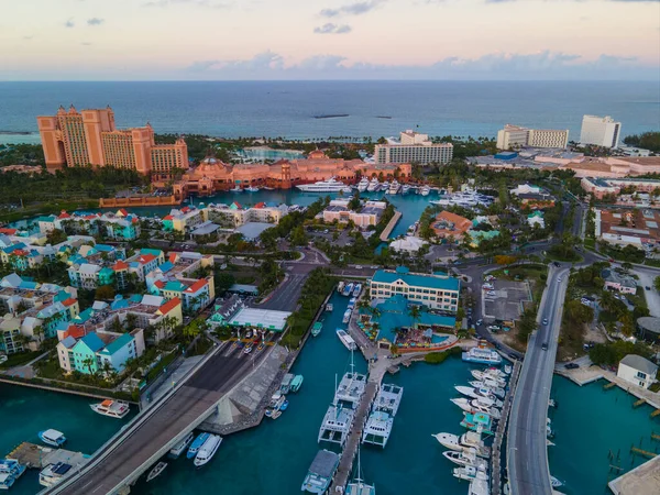 Harborside Villas Aerial View Sunset Atlantis Hotel Background Nassau Harbour — Stock Photo, Image
